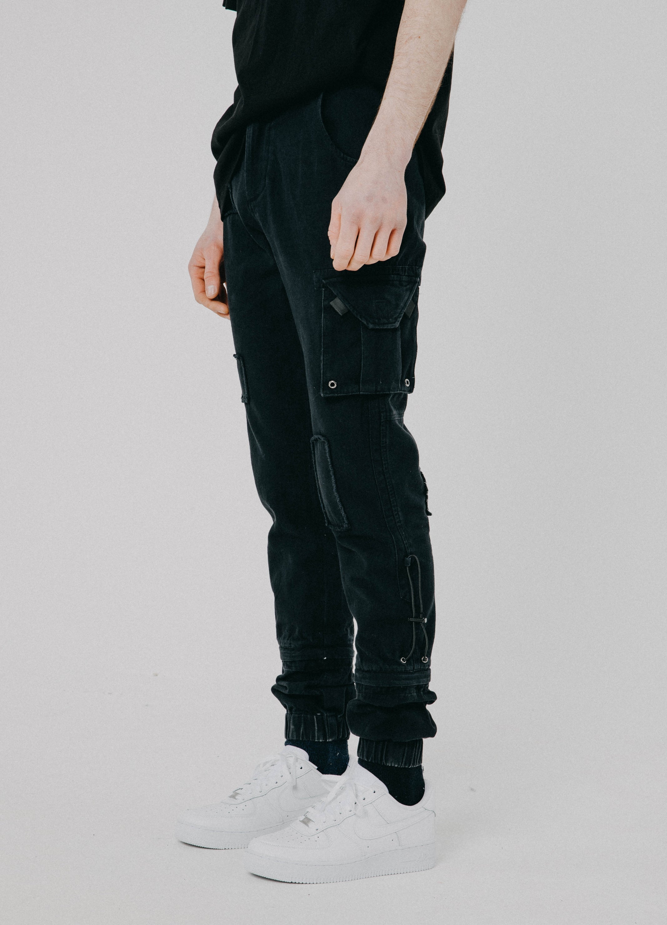 Ω (2019) SPECTRAL-01 (PROTO) PANTS BLACK